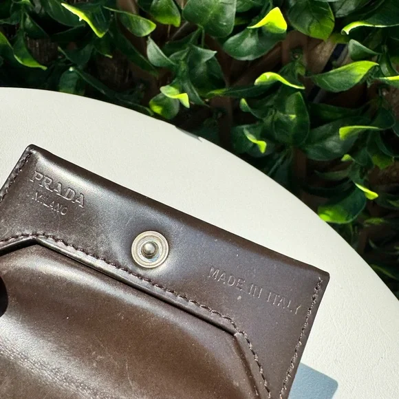 Prada mini chocolate brown coin pouch - Picture 4 of 10